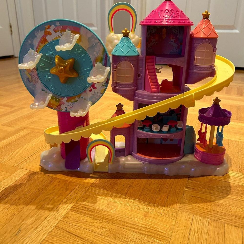 Polly pocket carnival